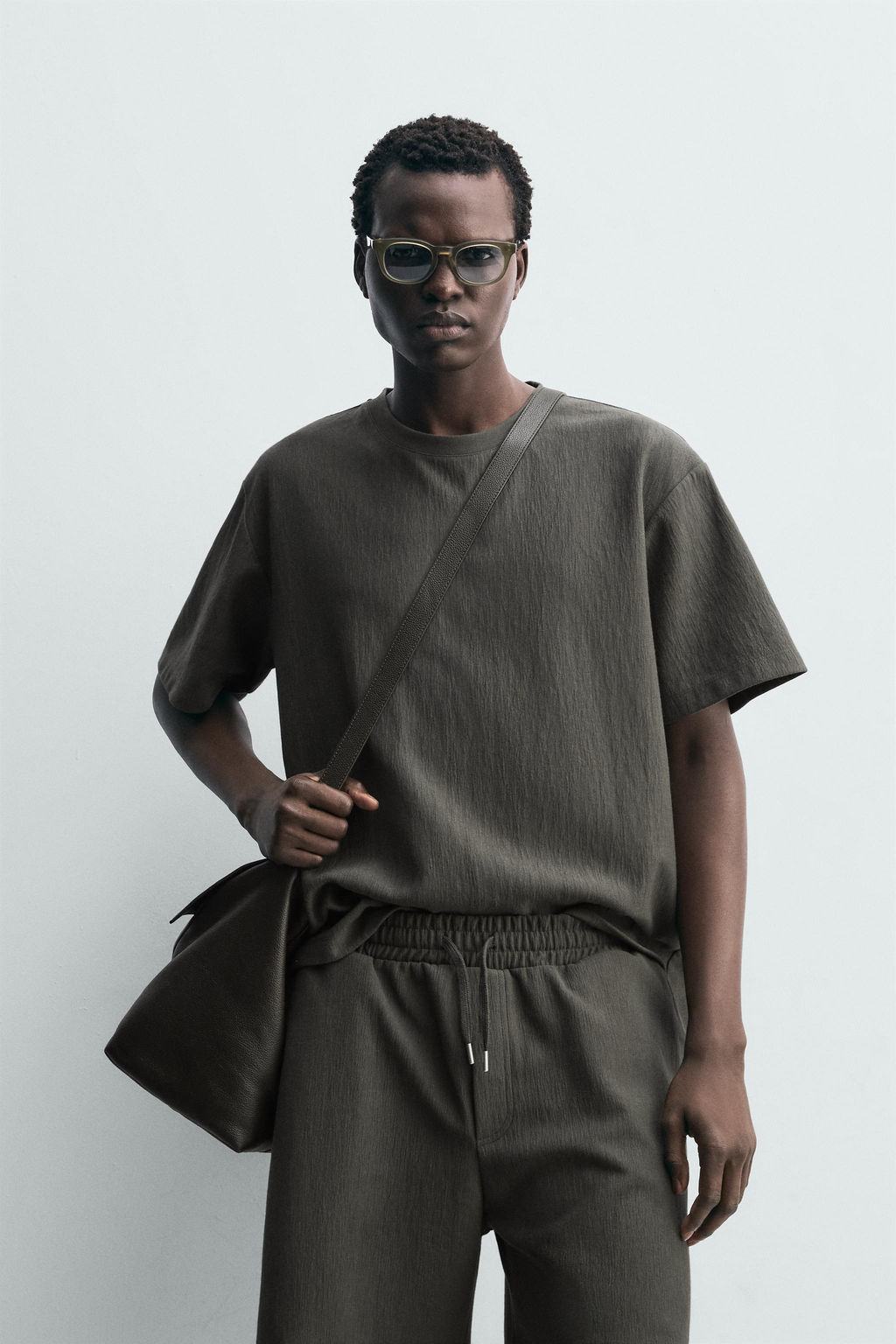 CAMISETA RELAXED FIT ESTRUCTURA / Verdoso - Zara фото 2