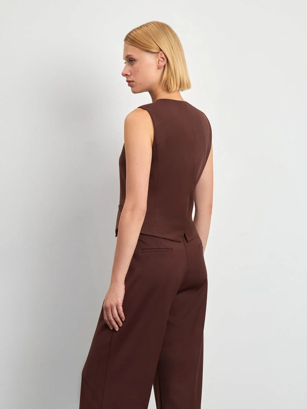 EMKA / Жилет приталенного кроя  фото 4