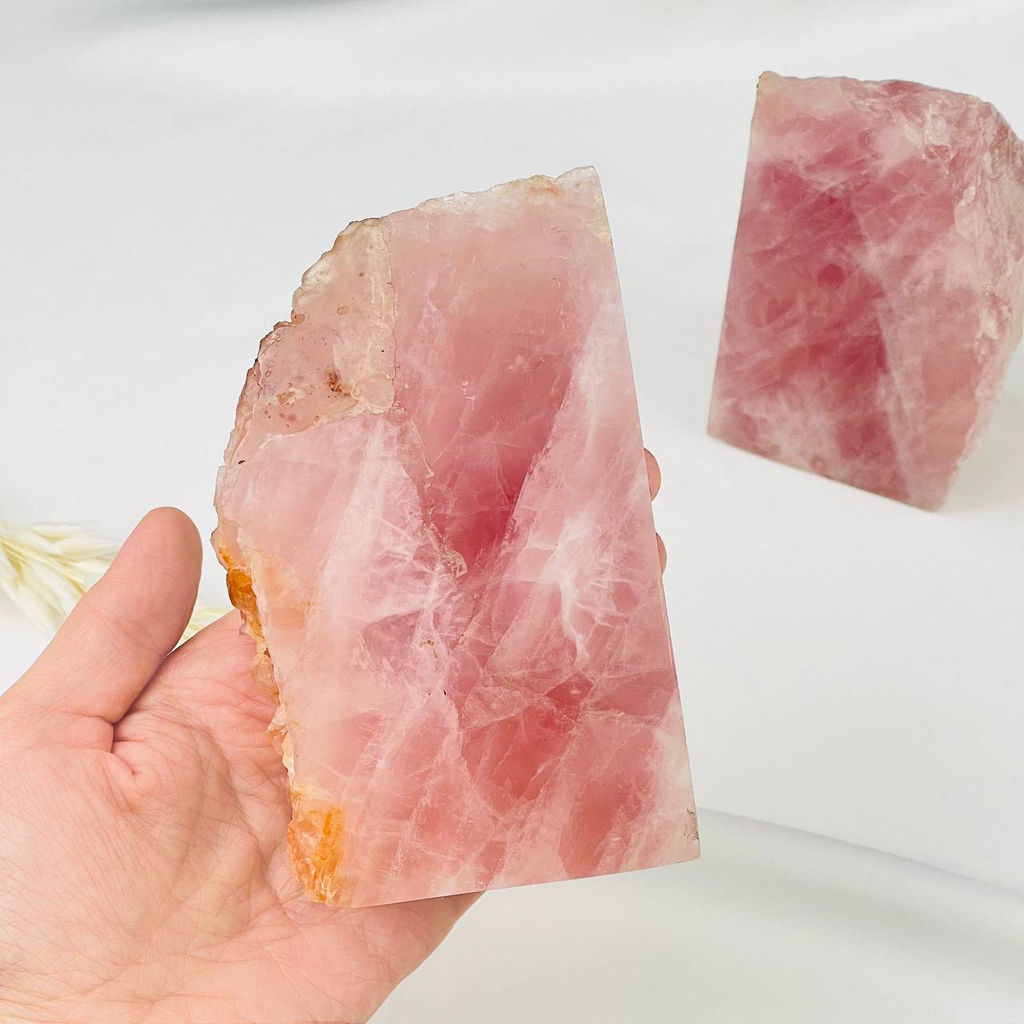 Держатель для книг из Розового кварца (Мадагаскар)