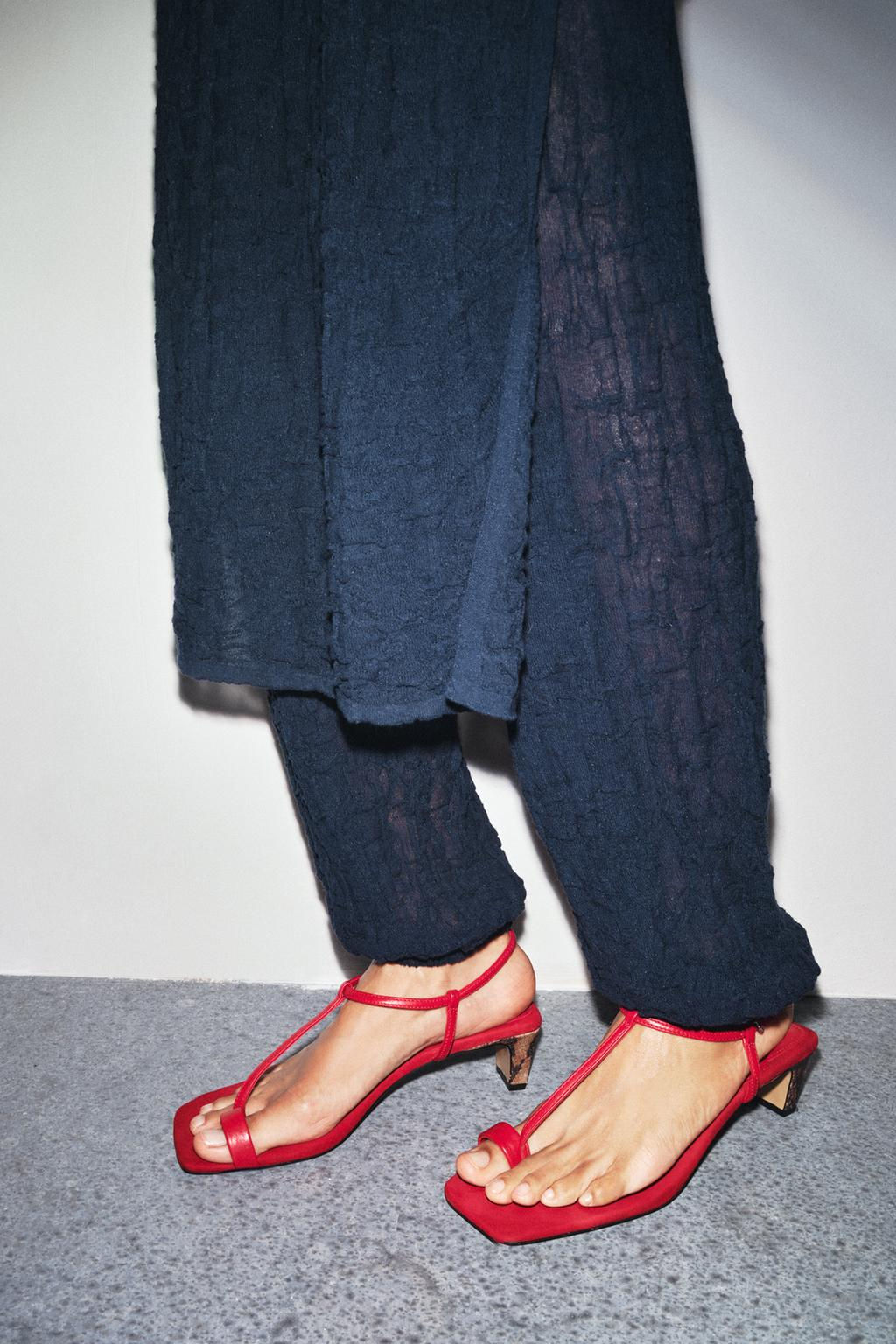 FINE KNIT WRINKLED-EFFECT TROUSERS - Zara фото 5