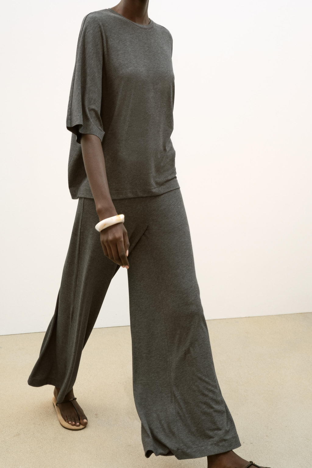 PANTAL?N PALAZZO FLUIDO / Gris medio - Zara фото 5