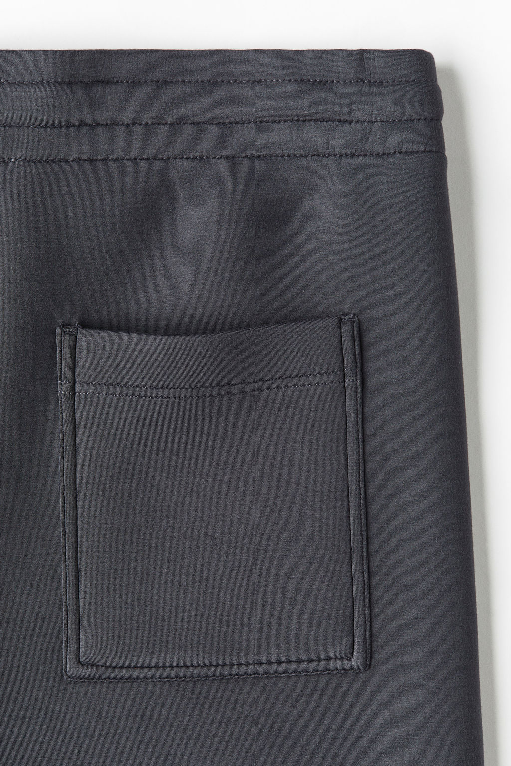Pantal?n corto efecto neopreno Relaxed Fit - H&m фото 9