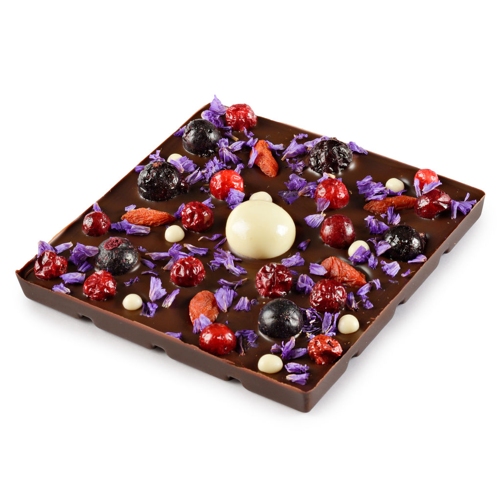 Шоколад темный с украшением Годжи, смородина, брусника 75 гр - Chokodelika фото 3