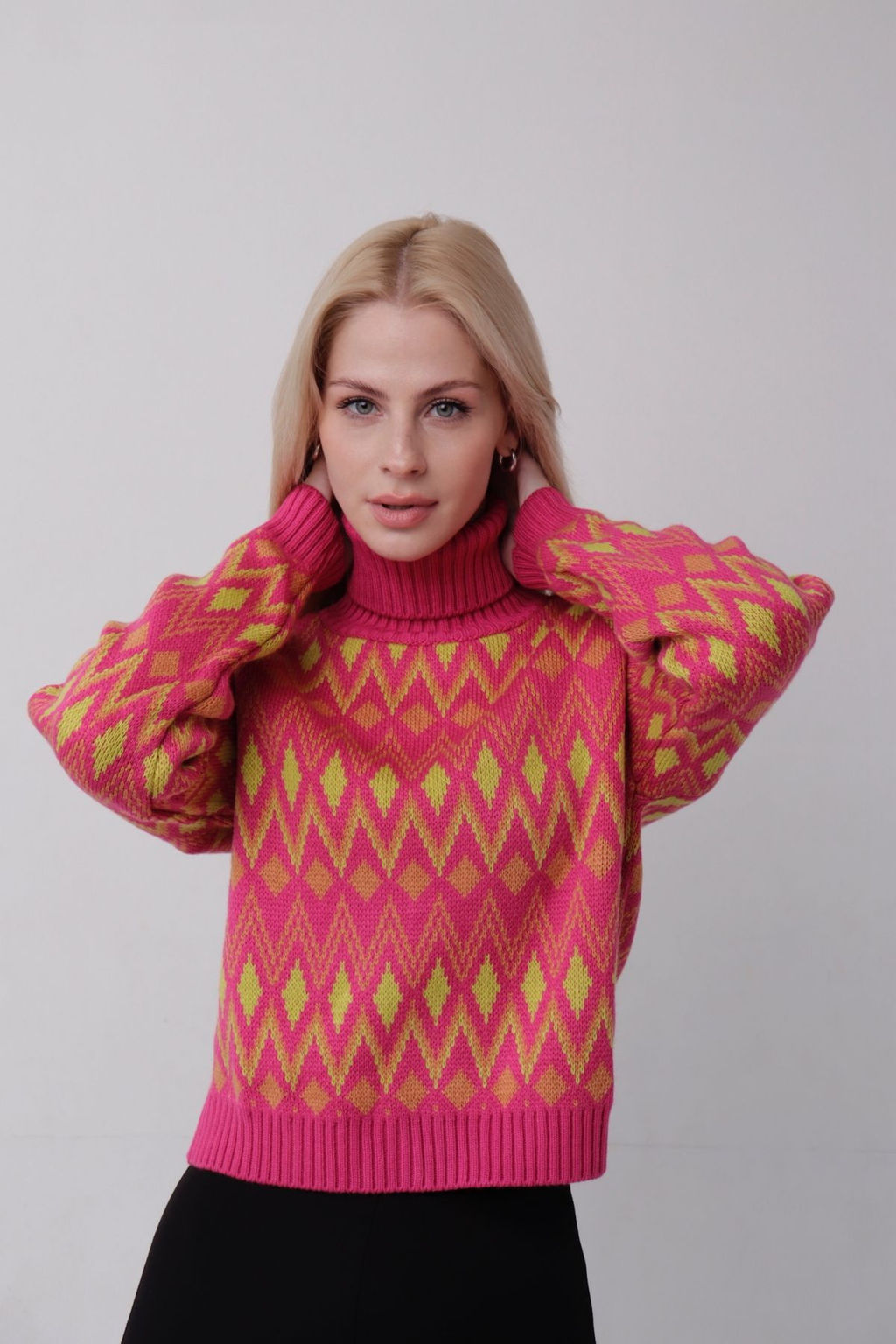 11060 Свитер розовый с узорами - Martichelli фото 14