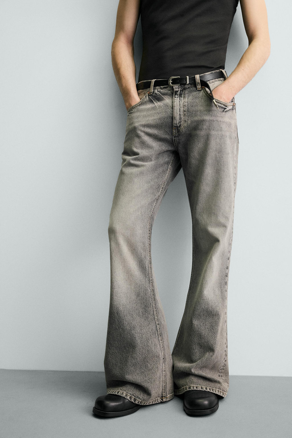 JEANS FLARE FIT / Gris - Zara фото 5