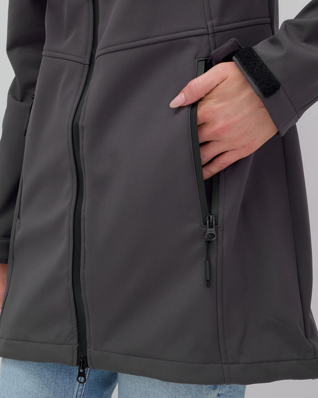 Парка спортивная женская с капюшоном softshell темно-серого цвета 9568TC - Mtforce фото 48