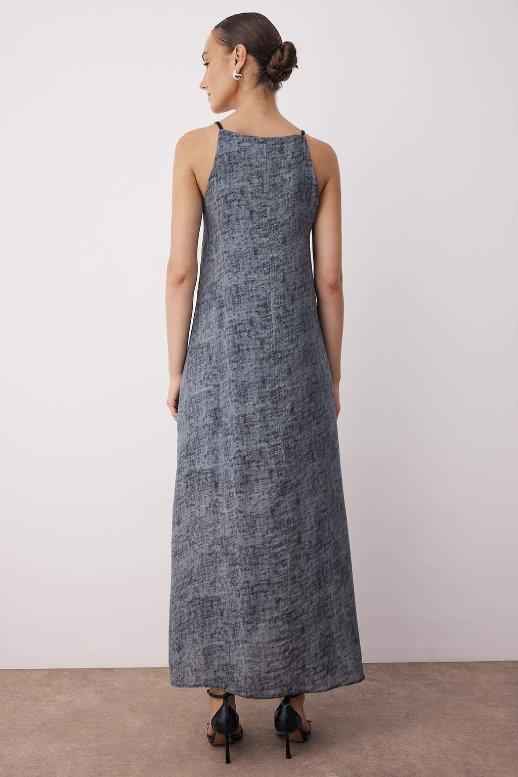 Antrasit Duz Maxi Dokuma Elbise TWOSS25EL00904 - Trendyolmilla фото 4