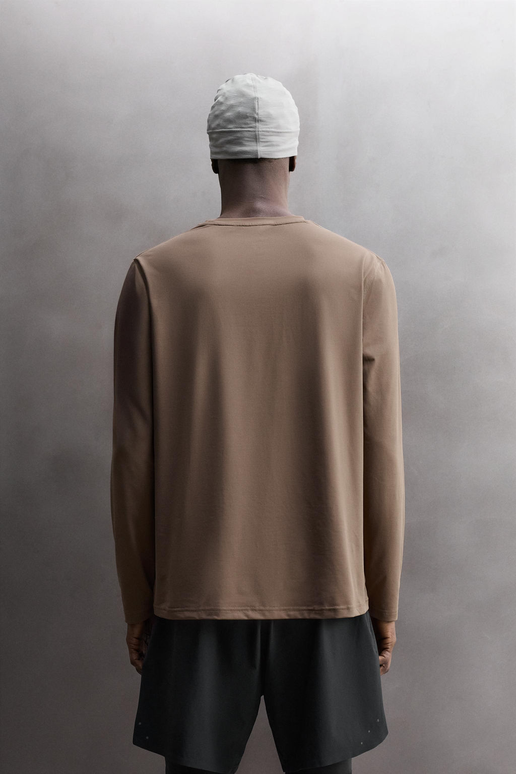 BASIC TECHNICAL LONG SLEEVE T-SHIRT - Zara фото 13