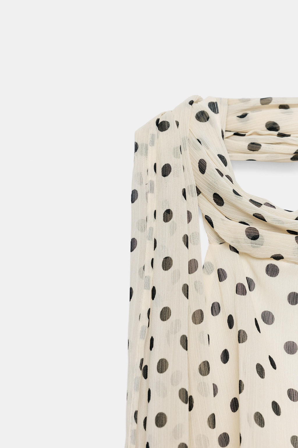 TOP VOLANTES LUNARES / Crudo / Negro - Zara фото 9
