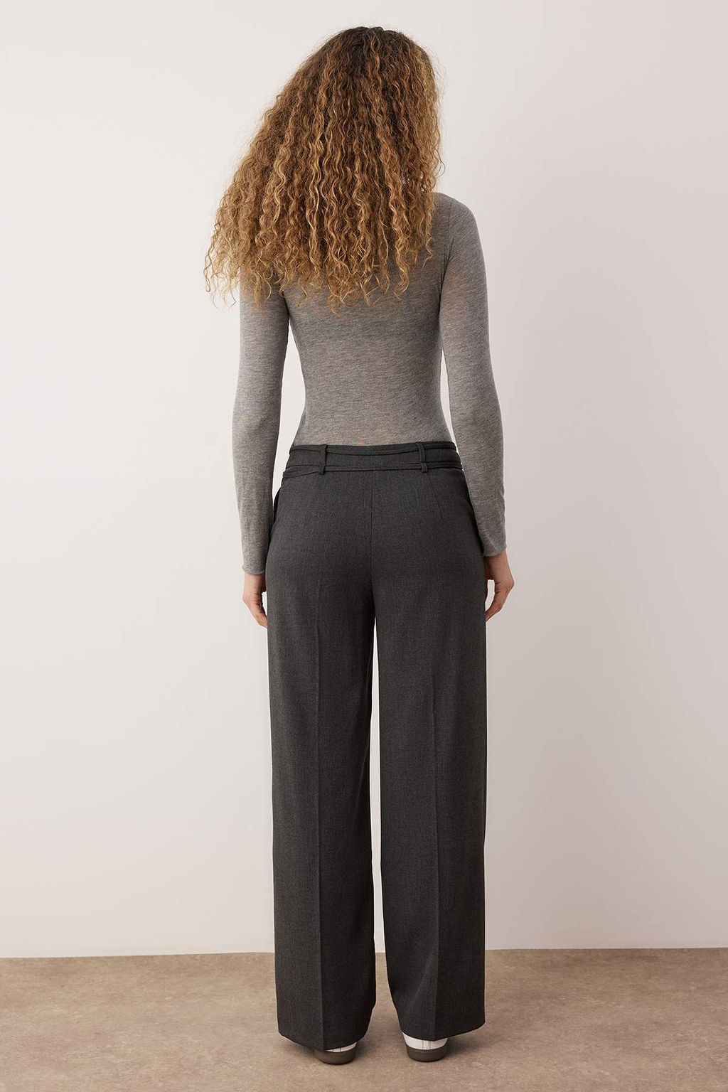 Antrasit Bagc?k Detayl? Dusuk Bel Wide Leg/Genis Paca Pantolon TWOAW26PL00008