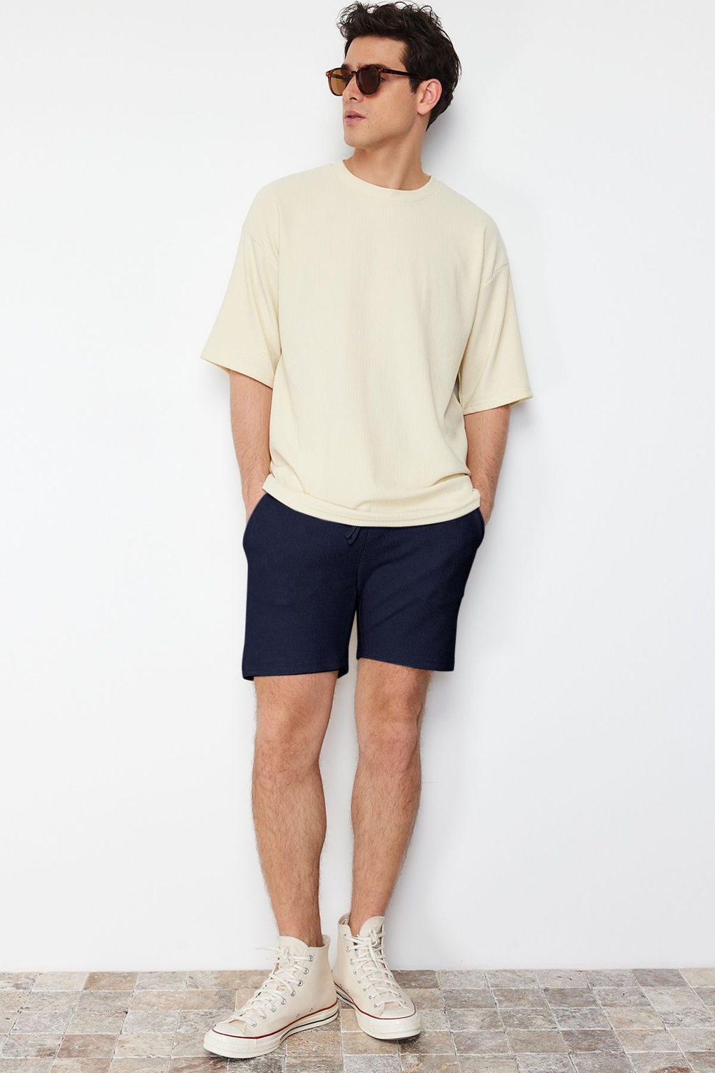 Basic Lacivert Regular/Normal Kesim Orta Boy Bagc?kl? Dokulu K?r?smaz Ottoman Sort TMNSS23SR00039