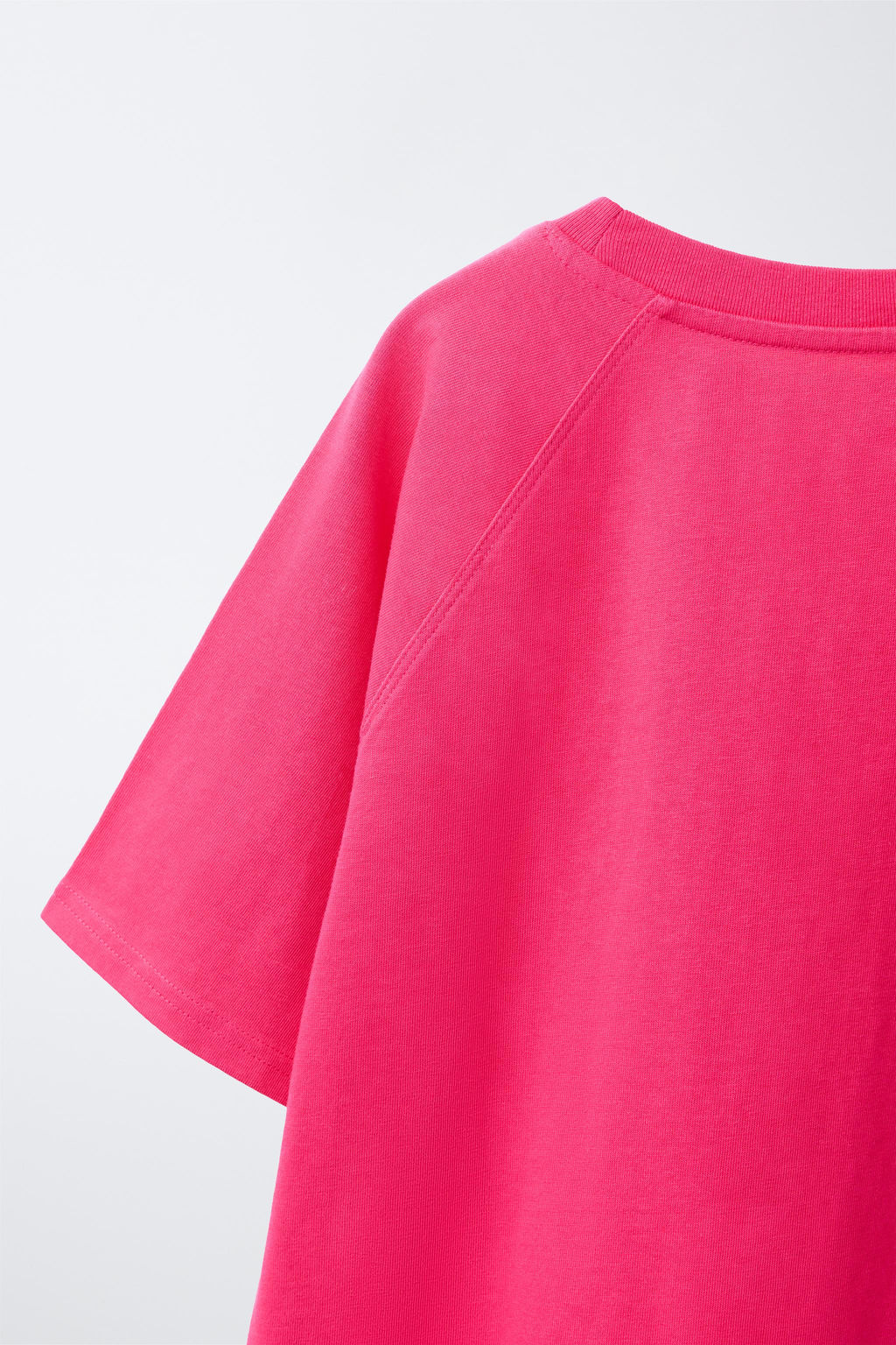 CAMISETA ESTAMPADO TEXTO / Fucsia