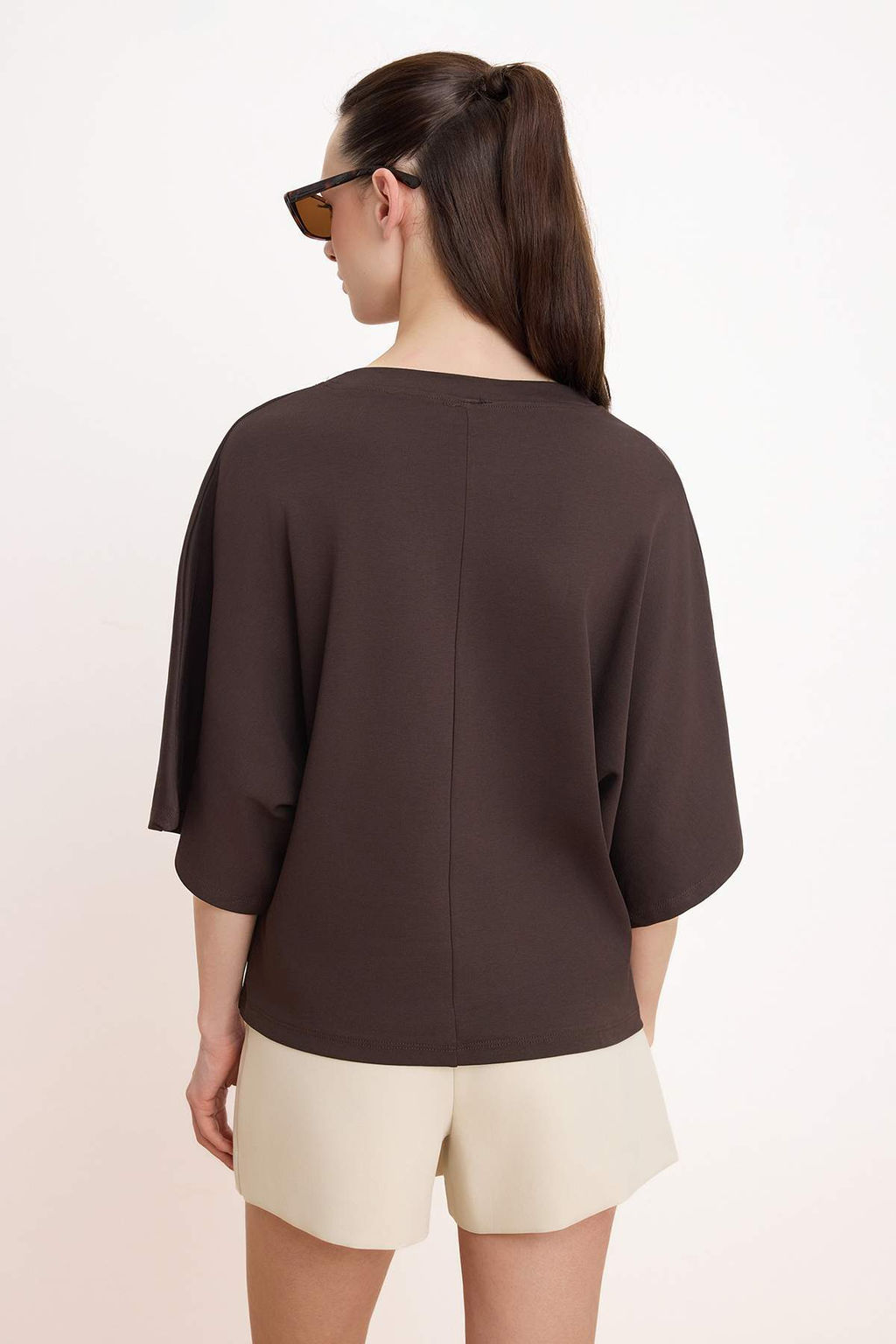 Kahverengi Regular/Normal Kal?p Dusuk Kol K?sa Kollu Soft Touch Orme T-shirt TWOSS26TS00221 - Trendyolmilla фото 4