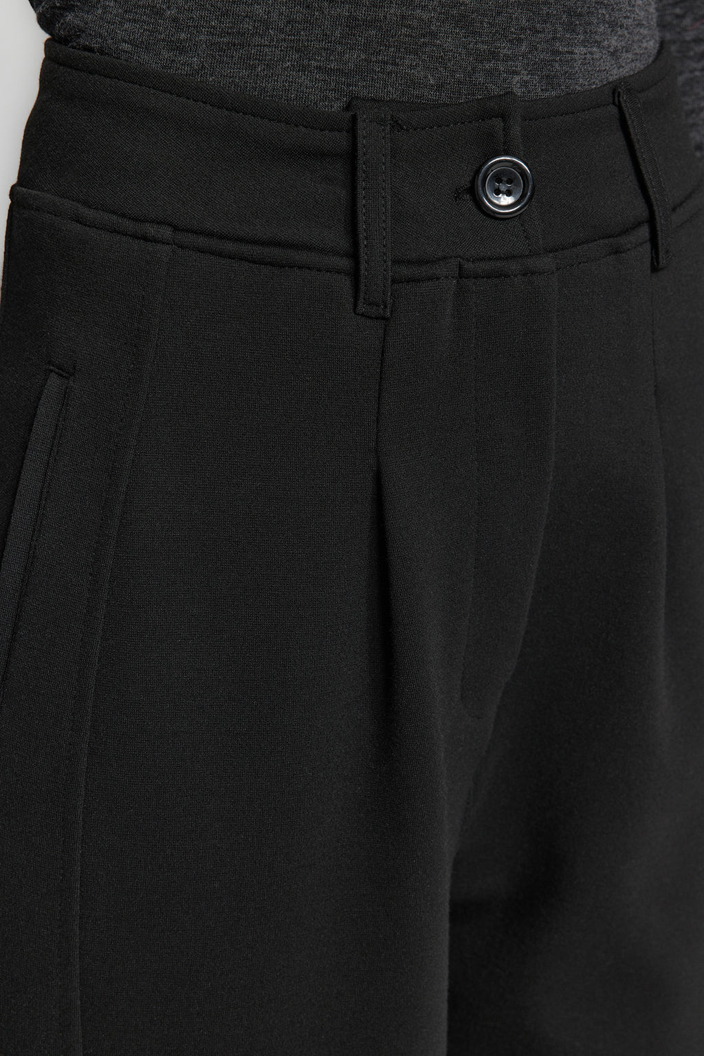 TRENDYOLMILLA Siyah Pileli Genis/Rahat Kesim Yuksek Bel Havuc Fit Interlok Orme Pantolon TWOAW24PL00143  фото 6