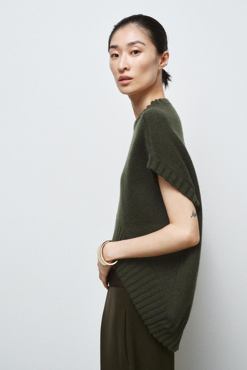 OVERSIZED WOOL WAISTCOAT WITH ASYMMETRIC HEM - Zara фото 8