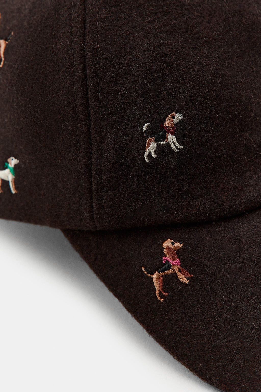 WOOL BLEND CAP WITH DOG EMBROIDERY