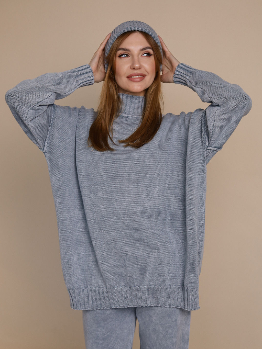 Костюм вязаный женский VARENKA, серый - Inzibe фото 10