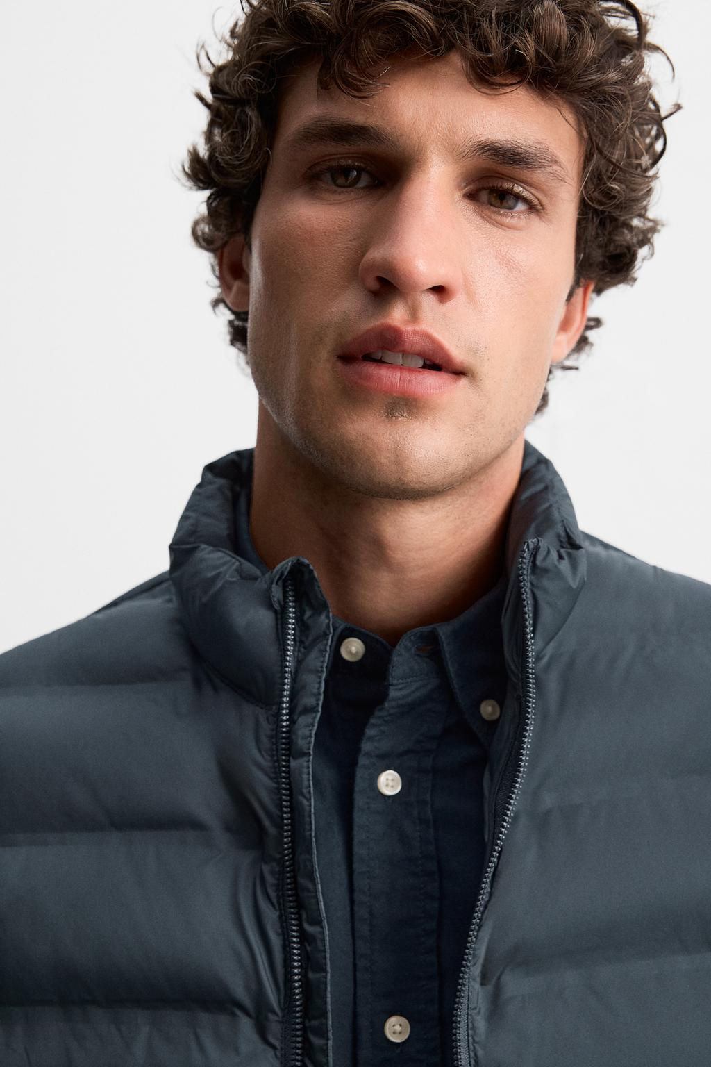 LIGHTWEIGHT PUFFER GILET - Zara фото 32