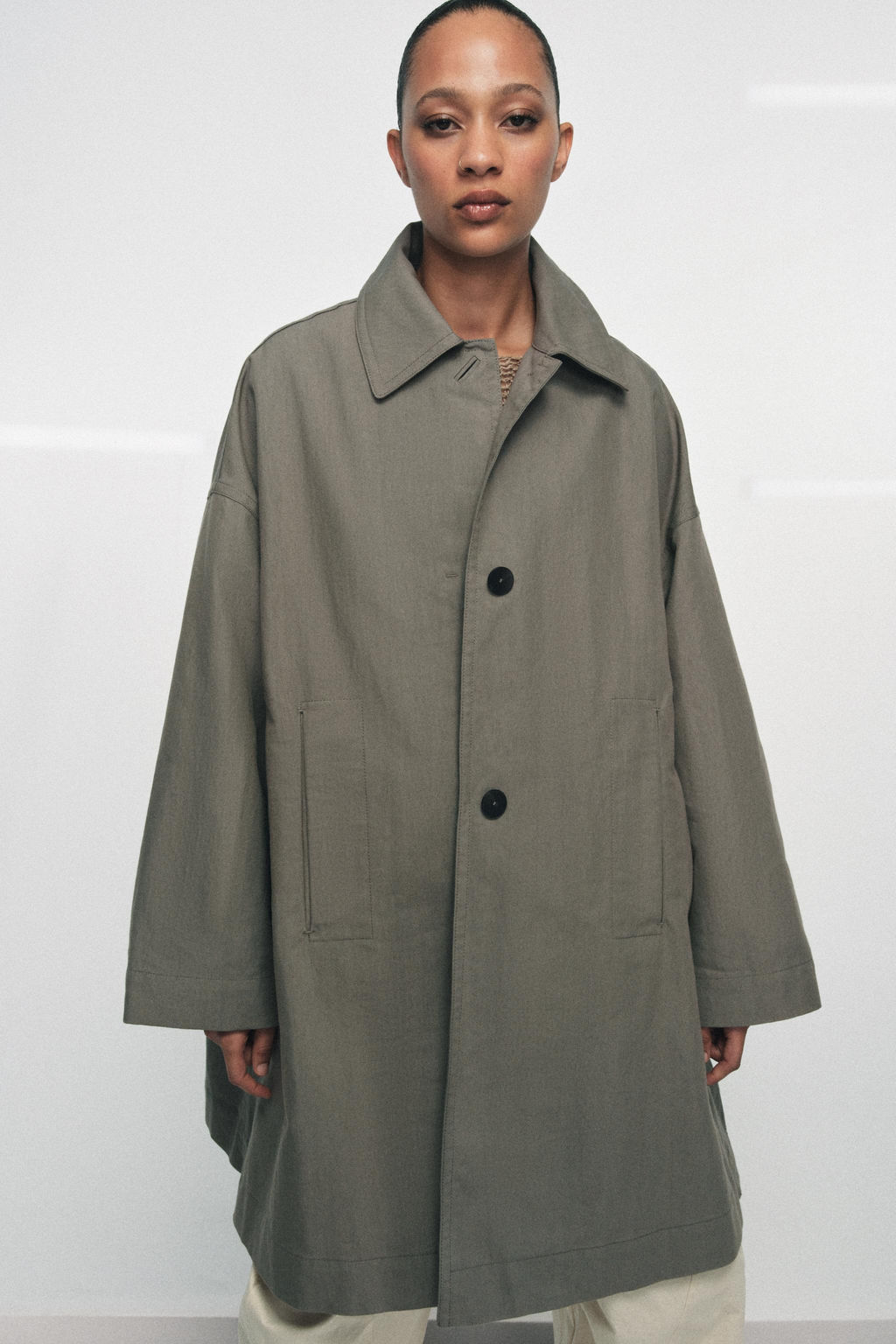 TRENCH OVERSIZE ZW COLLECTION / Gris-Granate - Zara фото 2