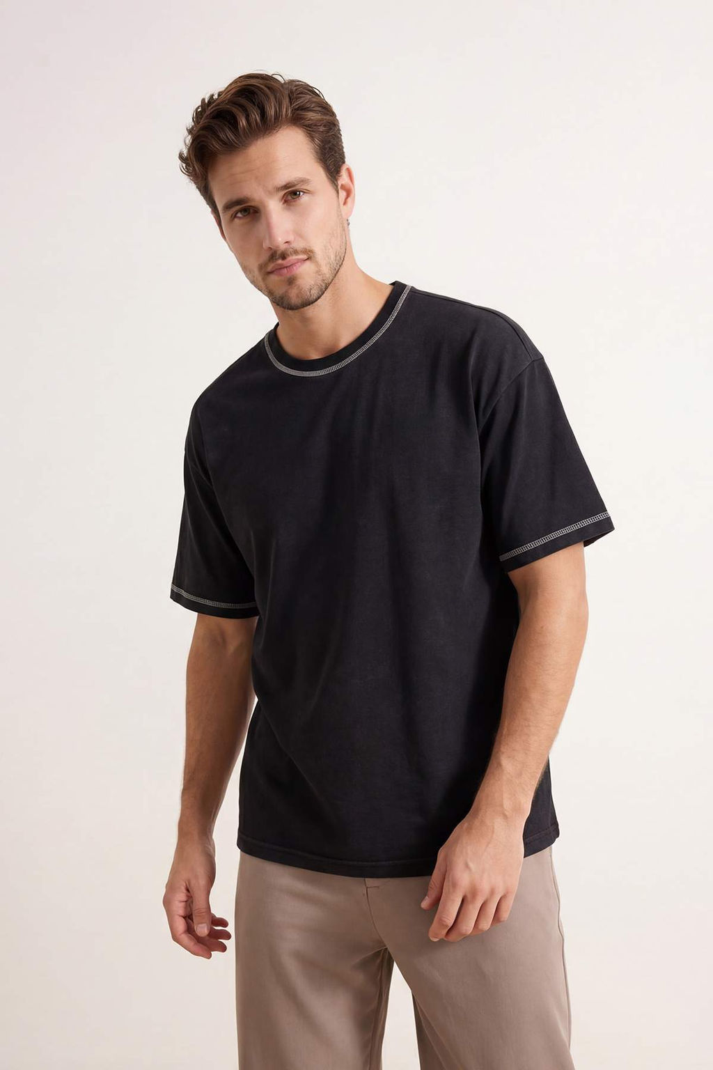 Antrasit Oversize/Genis Kesim Soluk Efektli Dikis Detayl? %100 Pamuk T-Shirt TMNSS26TS00034 - Trendyolmilla фото 3