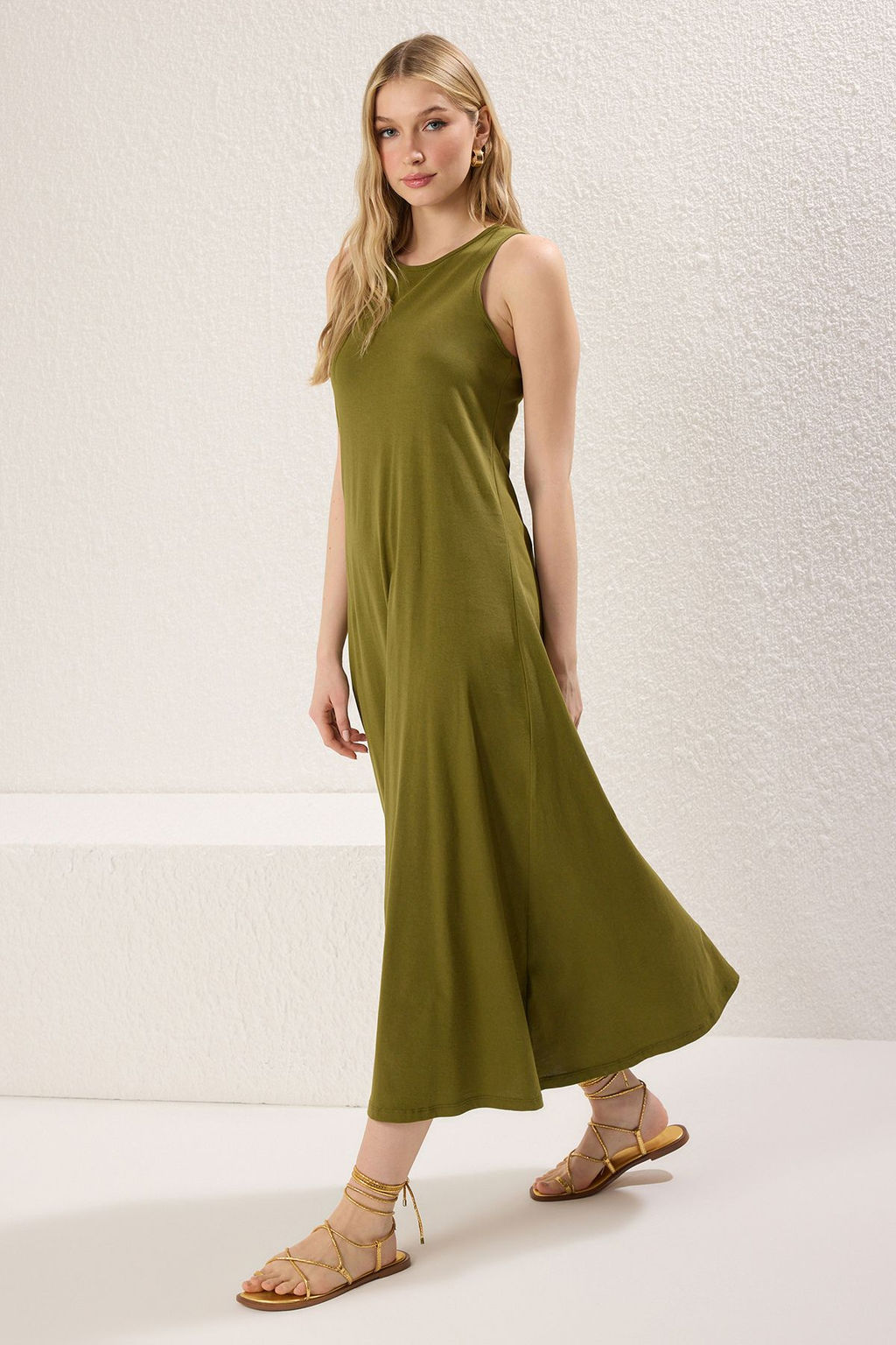 TRENDYOLMILLA Siyah Halter Yaka A Line/Can Kesim Maxi Orme Elbise TWOSS25EL00226