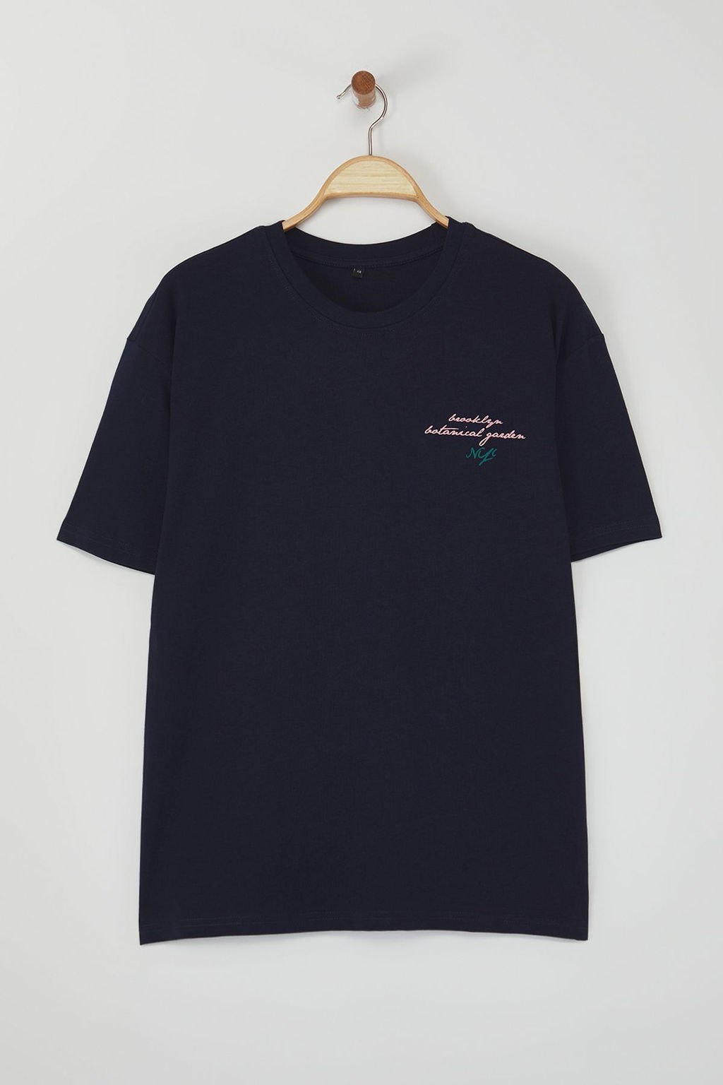 TRENDYOL MAN Lacivert Oversize/Genis Kesim Cicek Bask?l? %100 Pamuklu Tok Kumas T-shirt TMNSS25TS00069 - Trendyolmilla фото 3