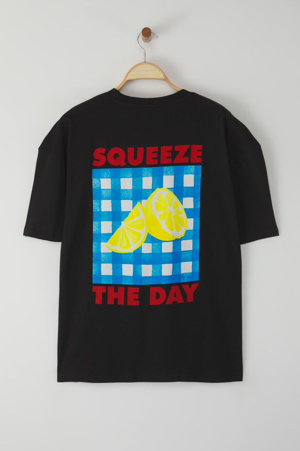 Siyah Oversize/Genis Kesim Limon Bask?l? %100 Pamuk T-Shirt TMNSS23TS00089