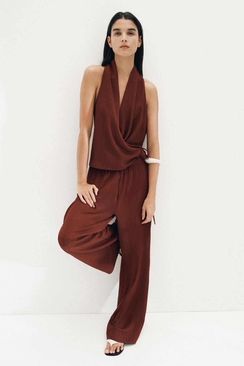 Pantal?n texturizado con cord?n de ajuste - H&m фото 8