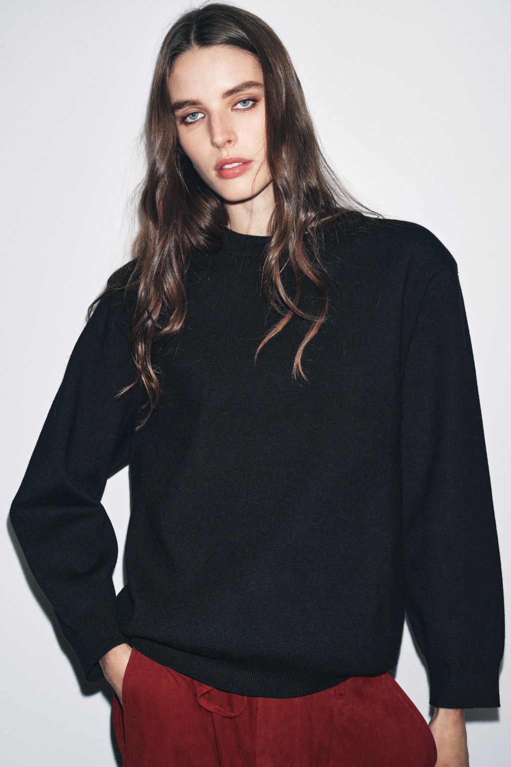 PLAIN KNIT SWEATSHIRT WITH SHOULDER PADS - Zara фото 2
