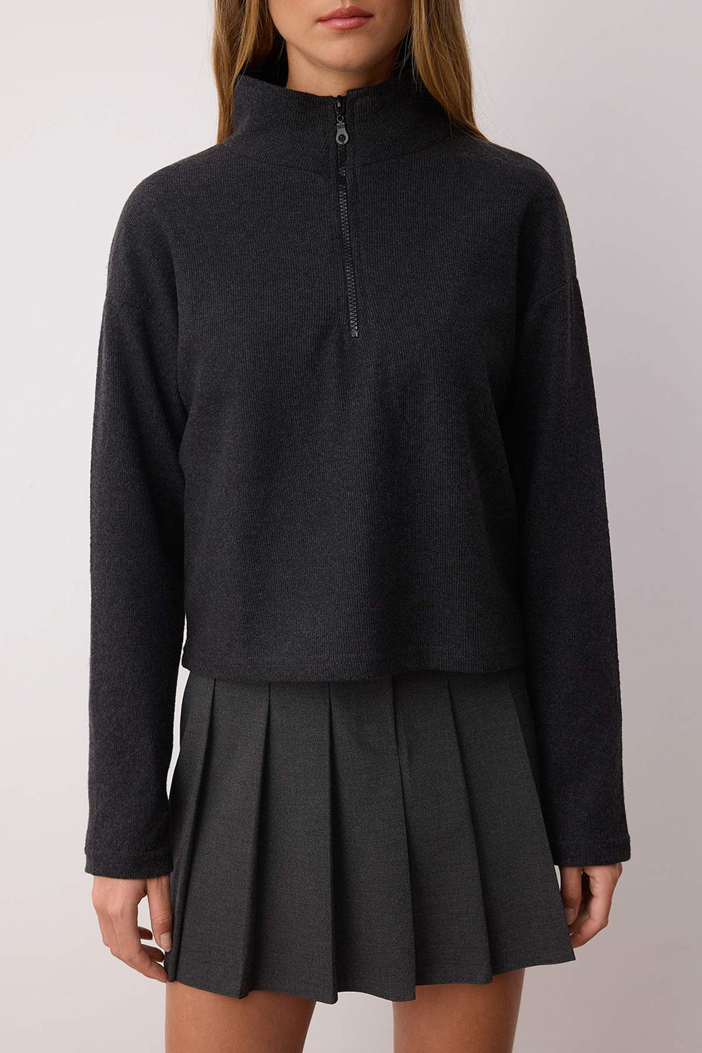 Antrasit Selanik/Triko Gorunumlu Fermuarl? Yaka Regular/Normal Kal?p Orme Sweatshirt TWOAW22SW0732