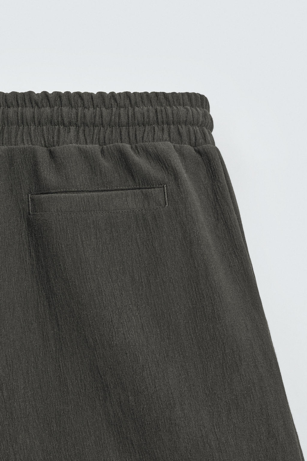 BERMUDA JOGGER ESTRUCTURA / Verdoso - Zara фото 9