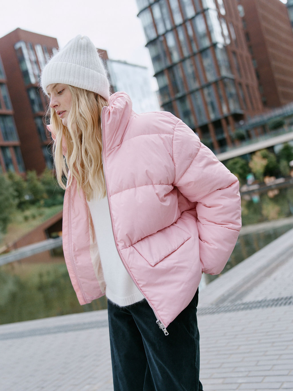 Шапка с шерстью ангоры "Молоко"