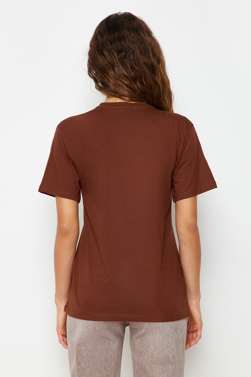 Kahverengi %100 Pamuk Bisiklet Yaka Oversize/Genis Kal?p Orme T-Shirt TWOSS20TS0134