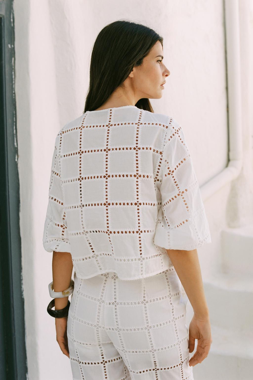 SHORT BLOUSE WITH CUTWORK EMBROIDERY - Zara фото 2