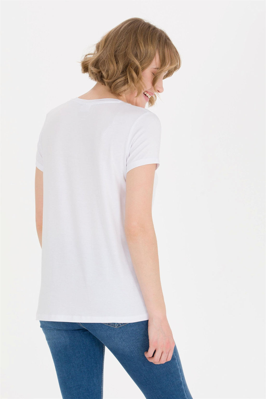 Женская белая базовая футболка с v-образным вырезом Неожиданная скидка в корзине - U.s. polo assn фото 5