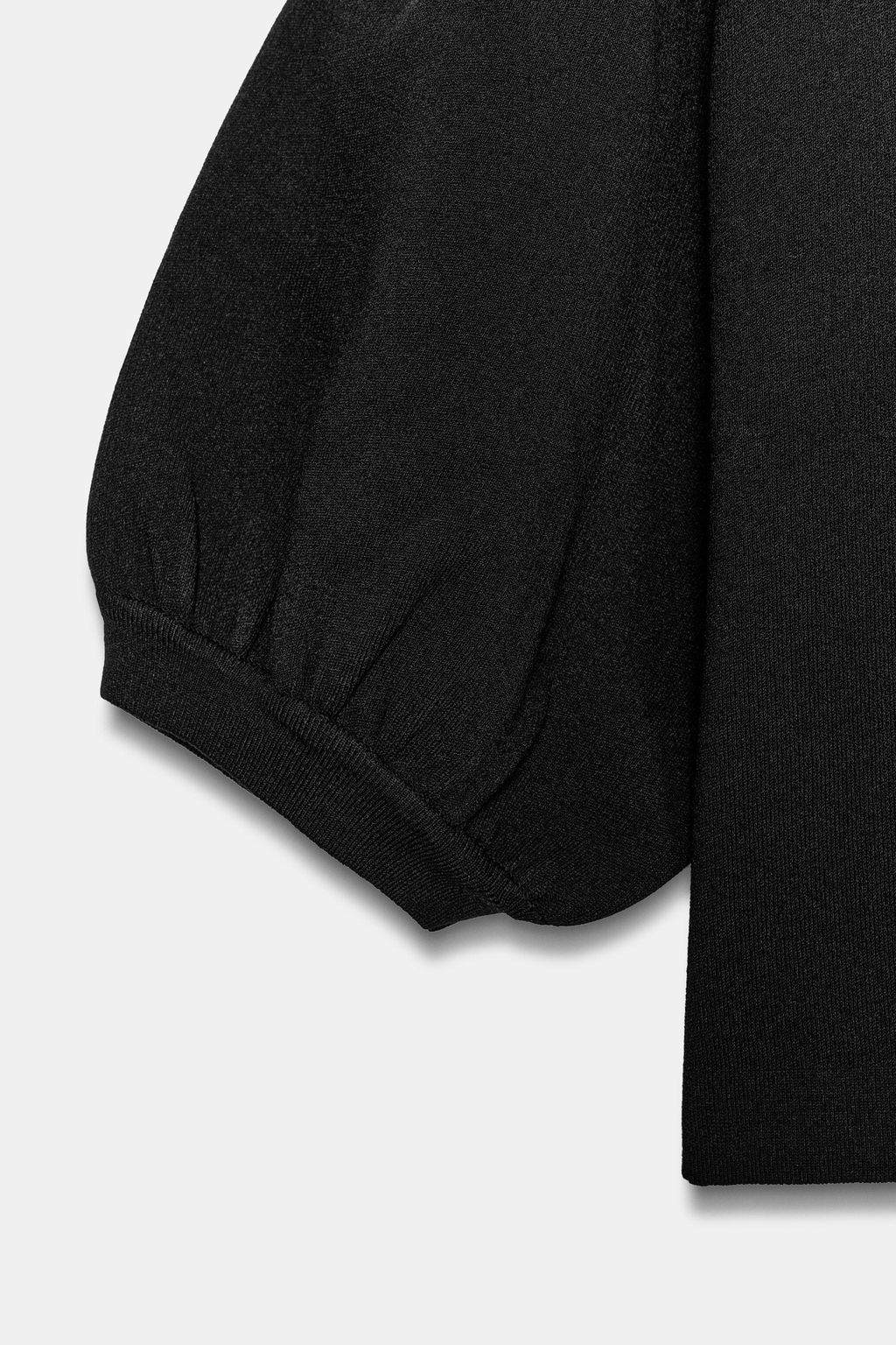 TOP PUNTO MANGA ABULLONADA / Negro - Zara фото 8