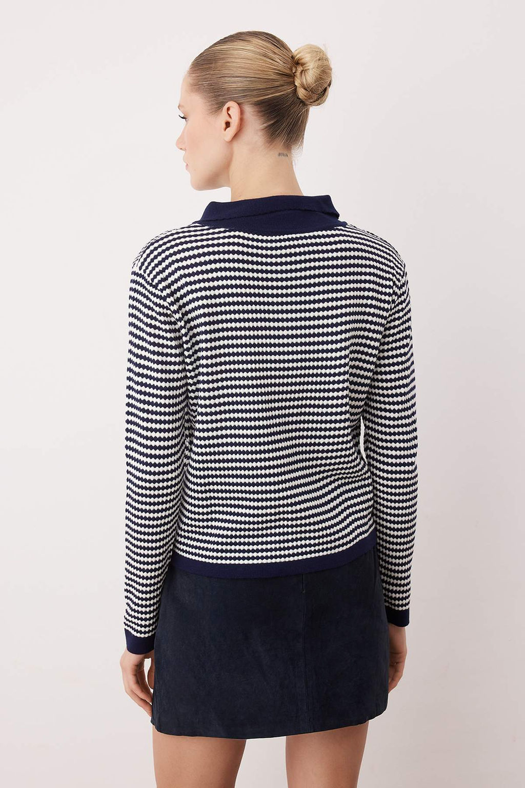 Lacivert Cizgili Polo Yaka Detayl? Triko H?rka TWOAW26HI00263