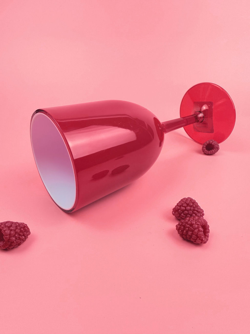 Цена за 2 шт. Бокал для вина 300мл пластиковый (цвет микс) OLS-179-3