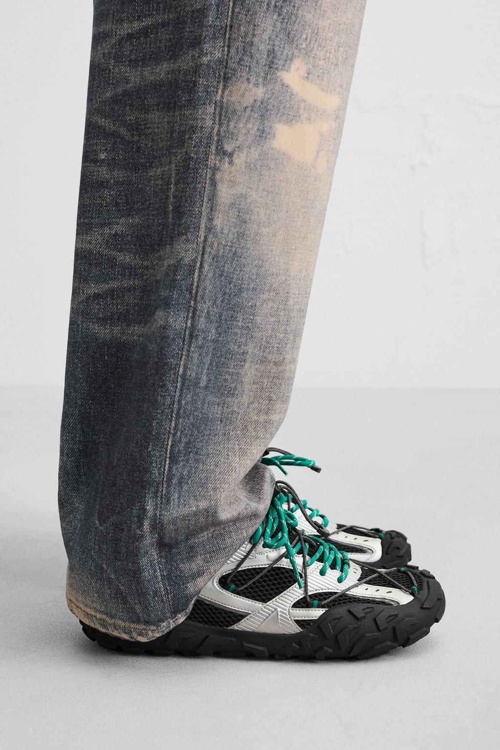 TEXTURED SOLE TRAINERS