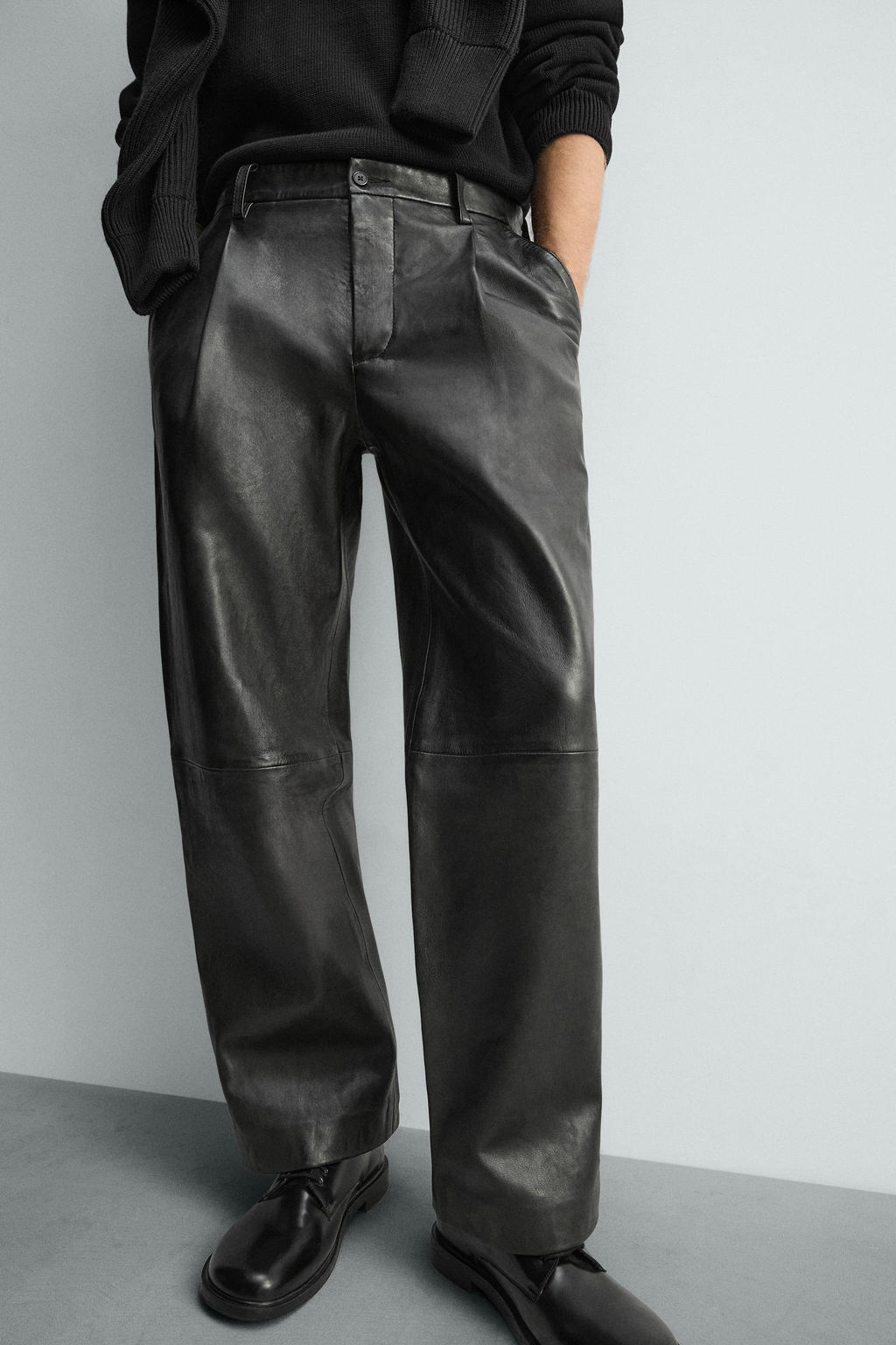 LEATHER STRAIGHT-LEG TROUSERS - Zara фото 6