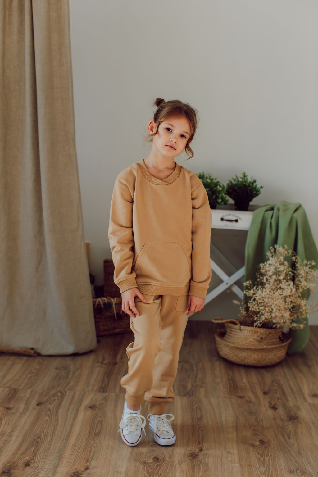 Костюм свитшот+брюки песочный, песочный - Lesi kids фото 16