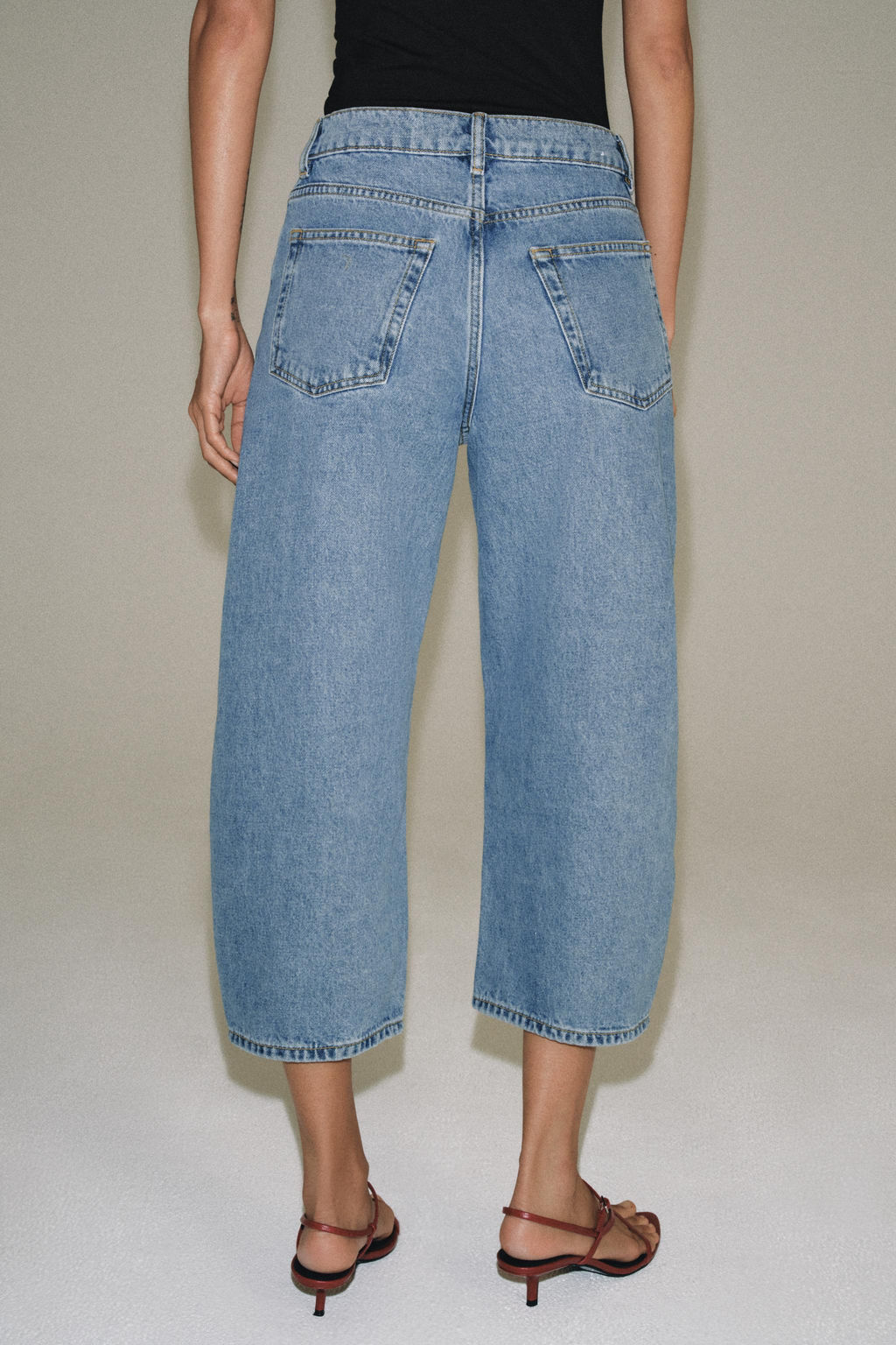 JEANS ZW COLLECTION CAPRI BALLOON TIRO MEDIO / Azul - Zara фото 3