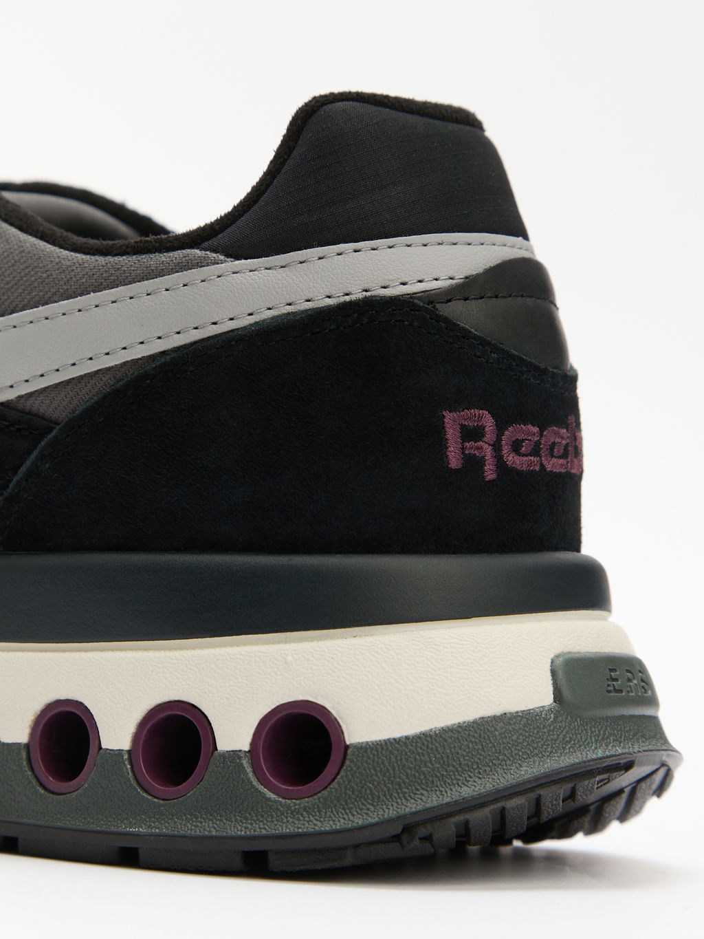 Мужские кроссовки REEBOK ERS WORLD Артикул 4271574, черный