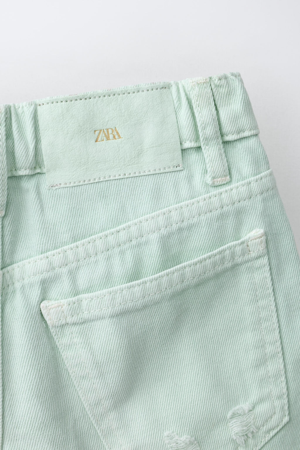 BERMUDA DENIM ROTOS / verde lavado
