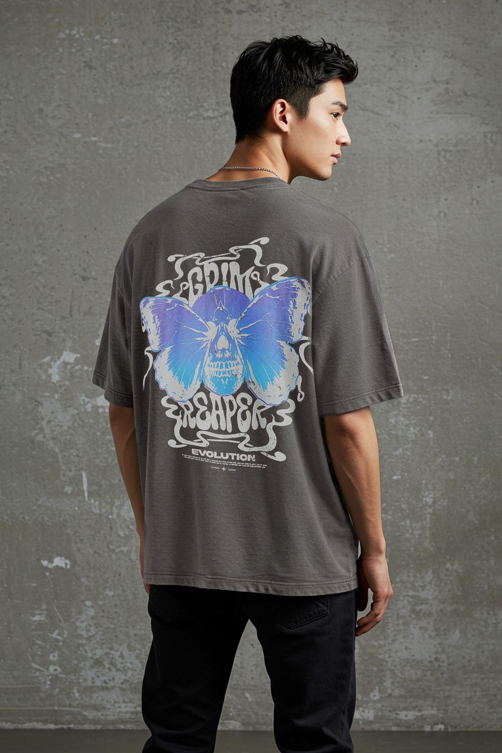 Trendyolmilla Man Antrasit Unisex Oversize/Genis Kesim Soluk Efekt Kelebek Bask?l? %100 Pamuk T-Shirt TMNSS25TS00013
