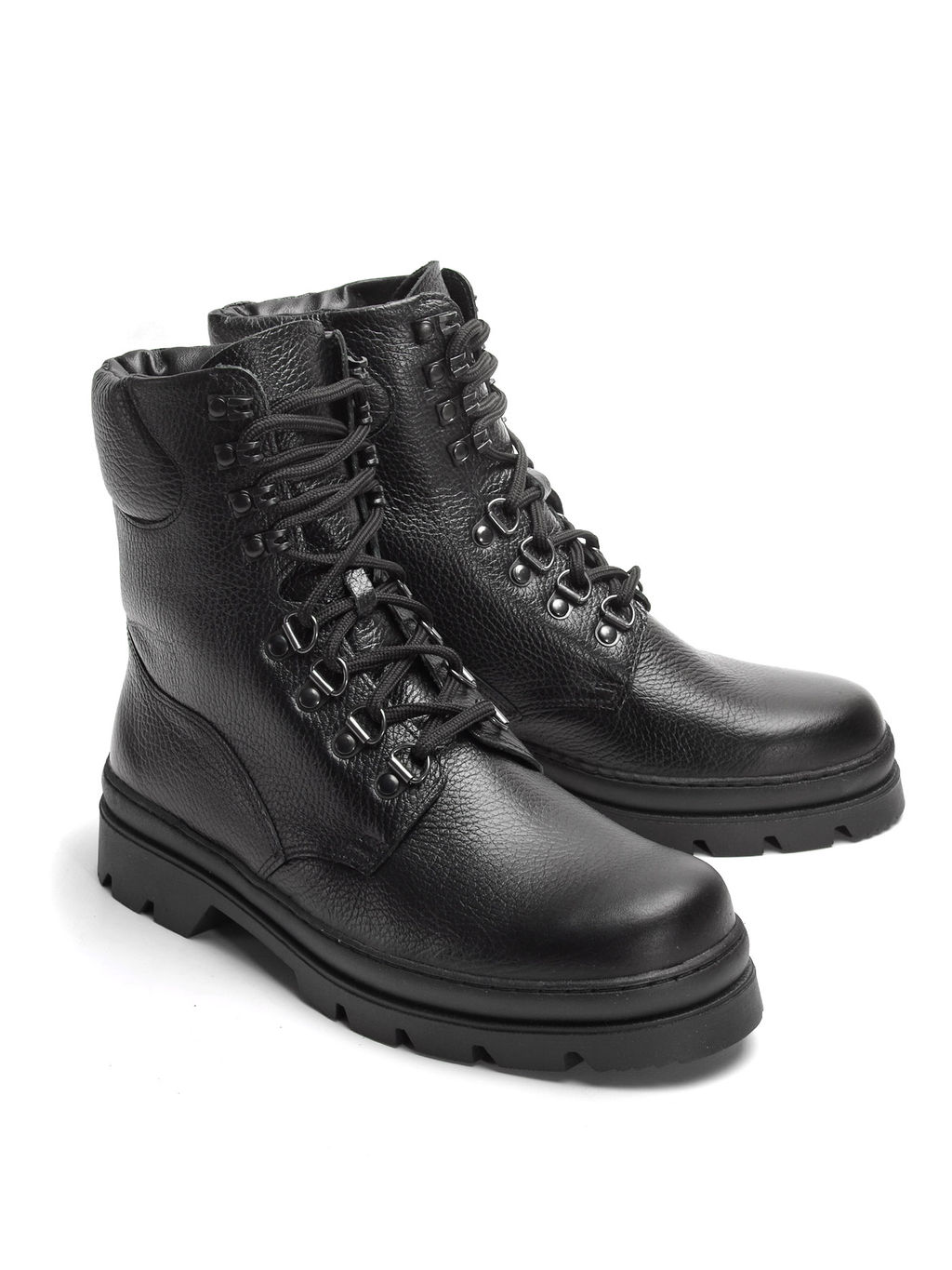 Ботинки Ионесси