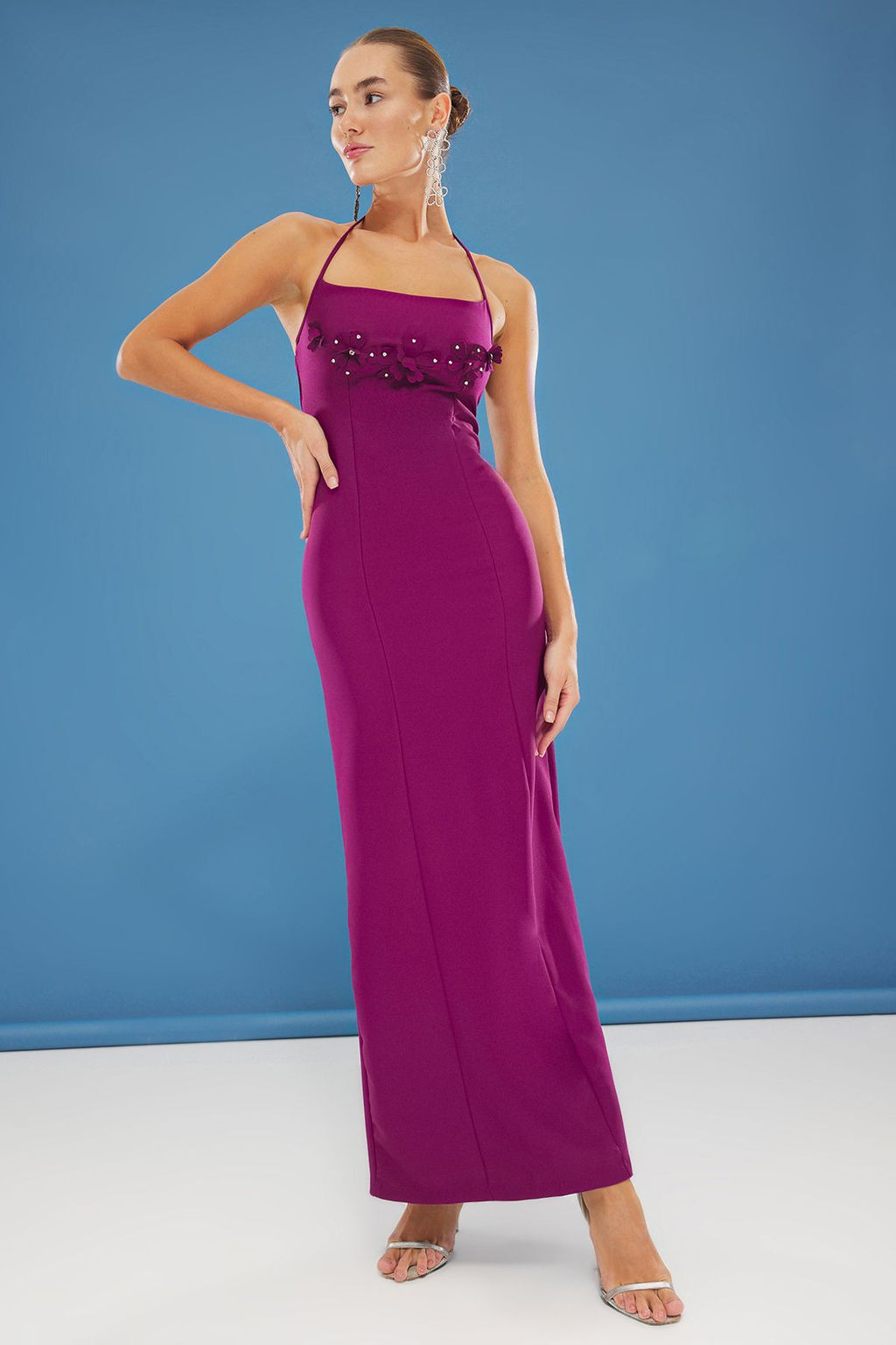 TRENDYOLMILLA Murdum Vucuda Oturan Cicek Aplike Dokuma Maxi Abiye Elbise TPRSS25AE00060 фото 2