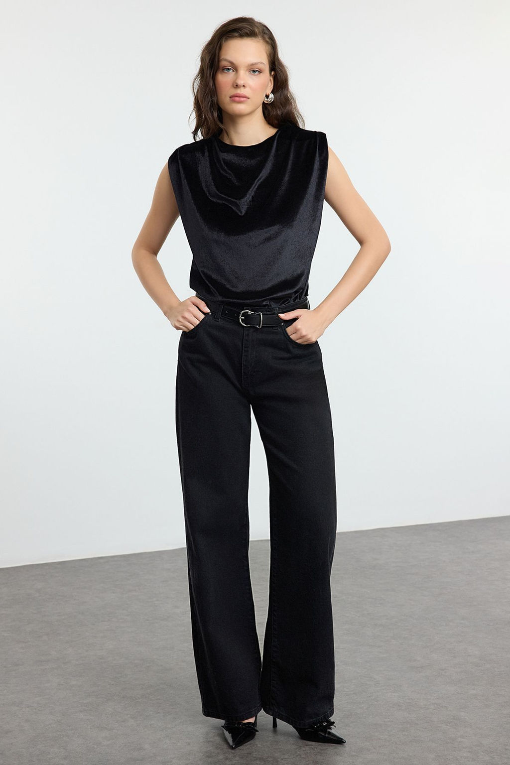 Siyah Vatka ve Buzgu/Drape Detayl? Regular Orme Bluz TWOAW25BZ00223 - Trendyolmilla фото 2