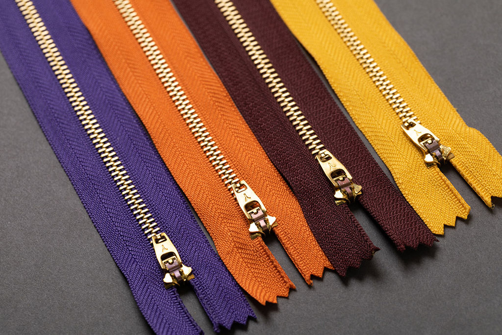 Молния Металл GMD-941 6 см латунь латунь № М-01 Тип 4 10 шт Gamma