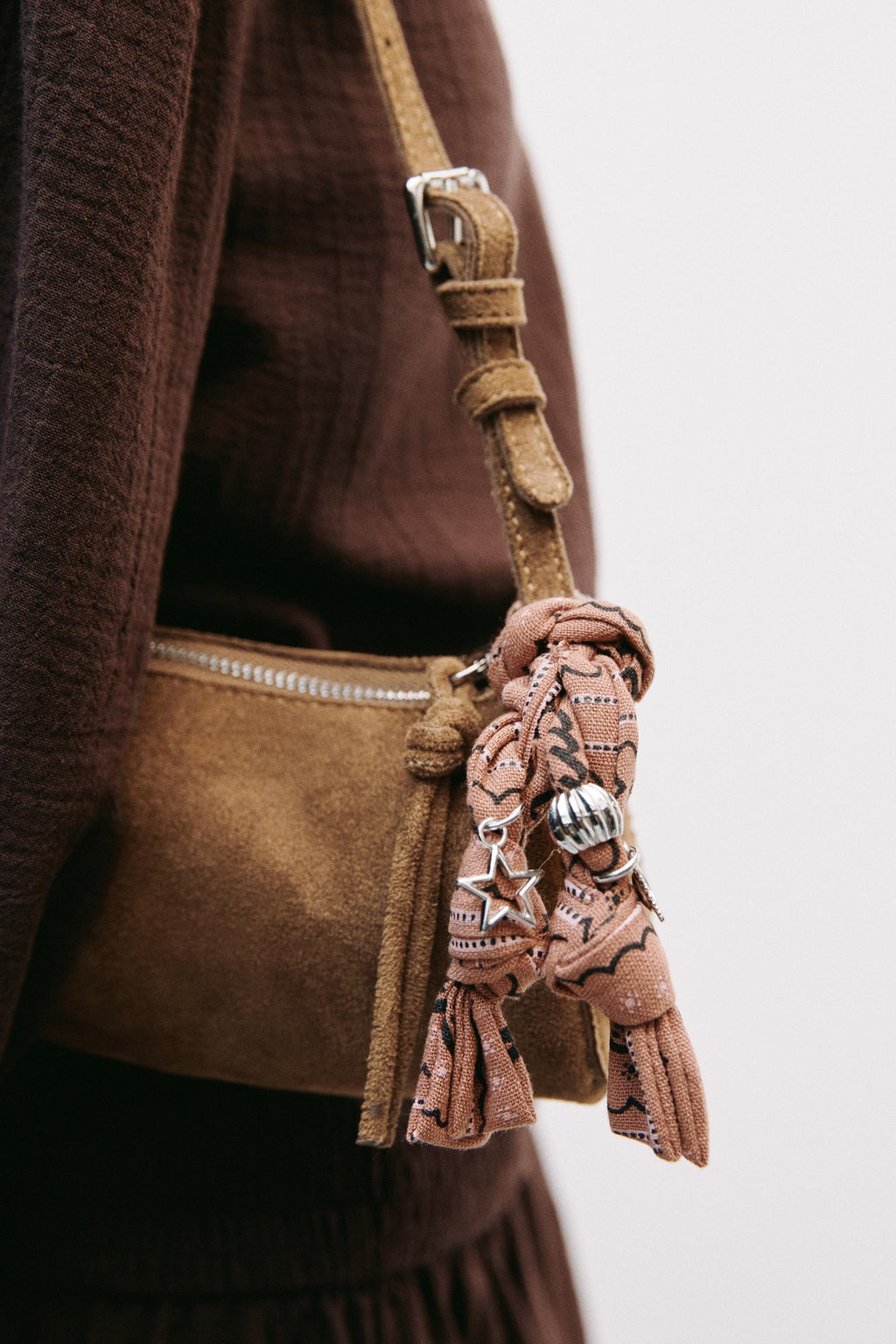 SHOULDER BAG WITH BANDANA - Zara фото 2